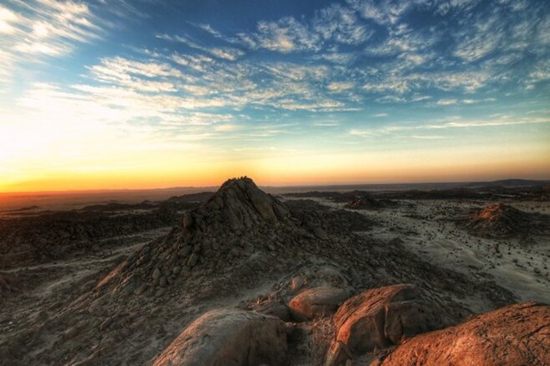 جبل القمر جدة 