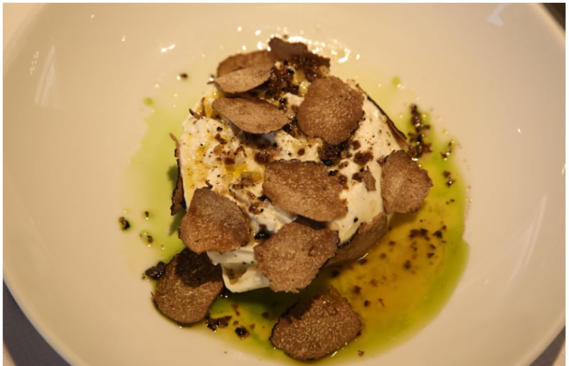 burrata with black truffle Il Baretto