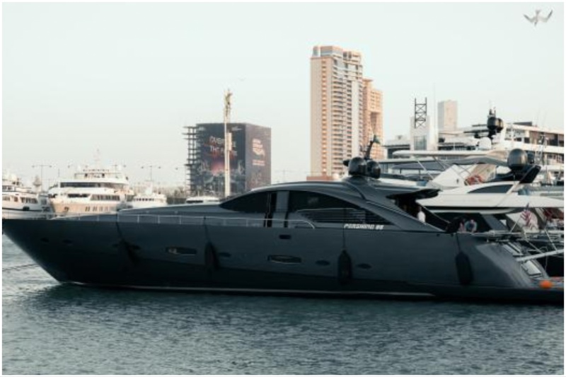 ROAM yacht