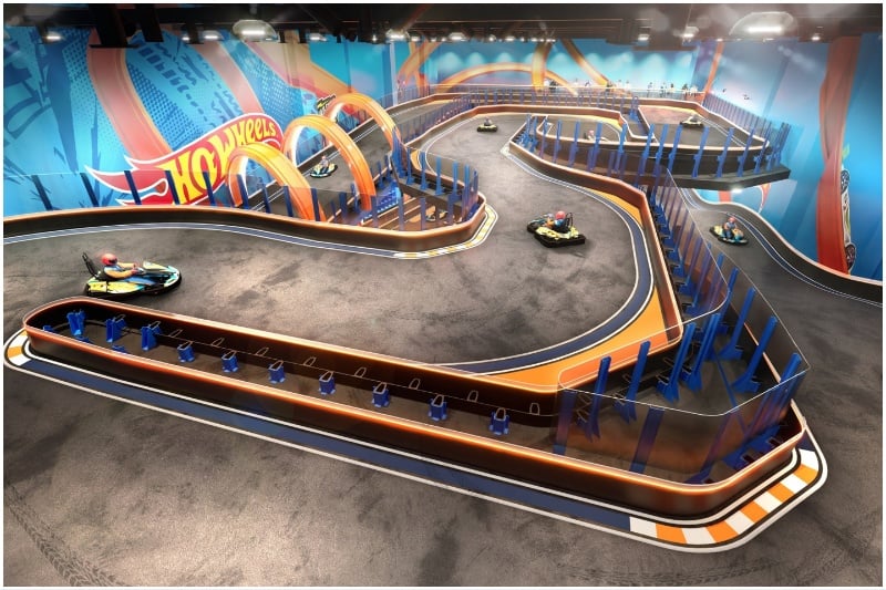 SEVEN Hot Wheels go-kart track