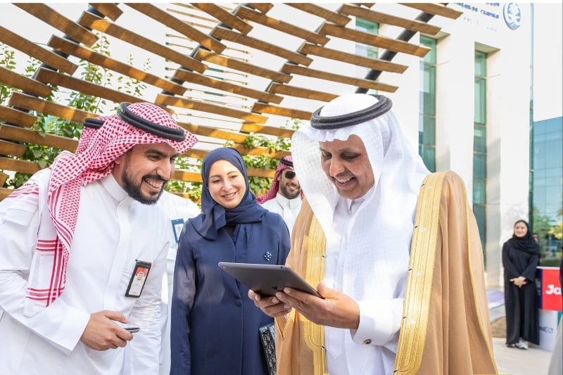 food delivery robots in Saudi Arabia