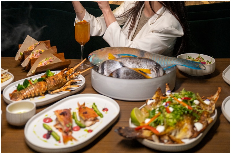 Seafood night Botanica