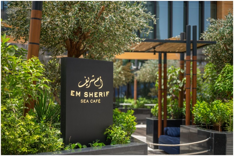 Em Sherif Sea Café