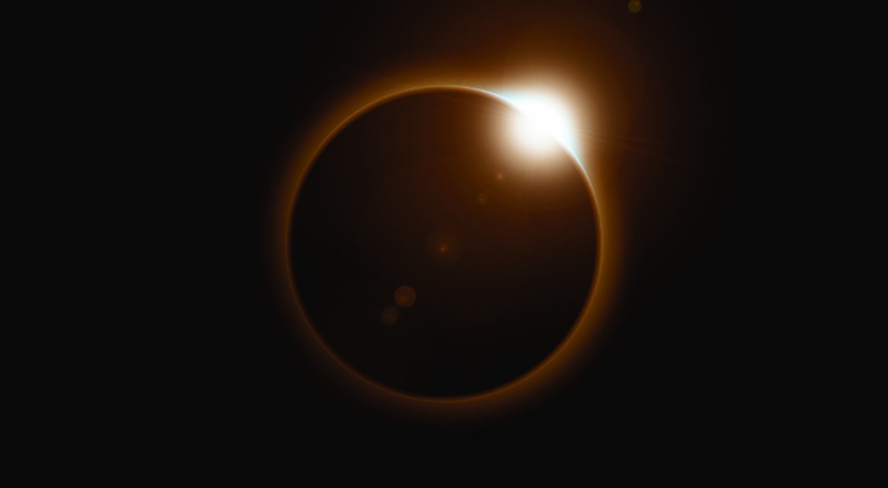 rare total eclipse in saudi arabia